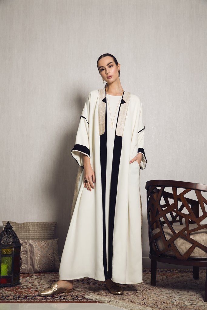abaya in muslim culture