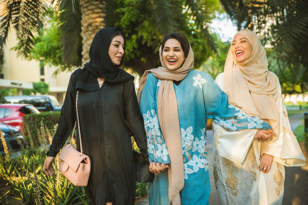 abaya in muslim culture