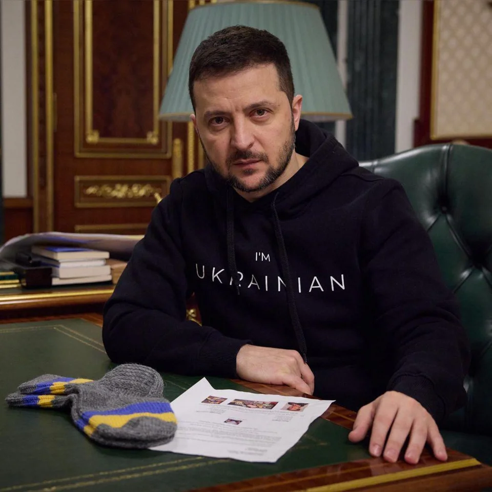 Ukrainian president Zelensky shared socks made by a 14 year-old Henriikka 