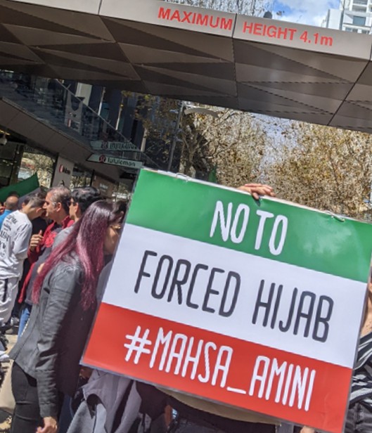 Protesters in Perth Support Iran
